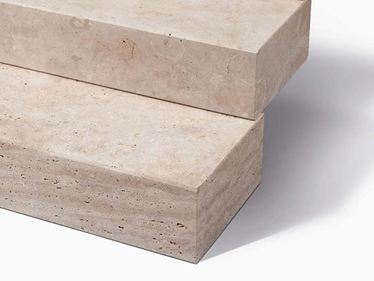 Gradini a blocco in travertino Medium tagliato a misura