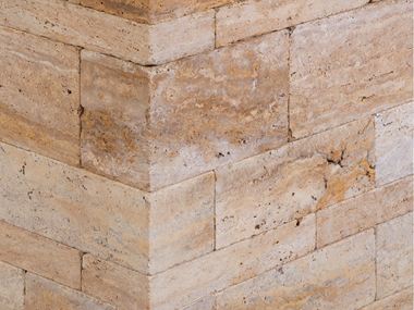 Mattoni di pietra di travertino tagliati su misura
