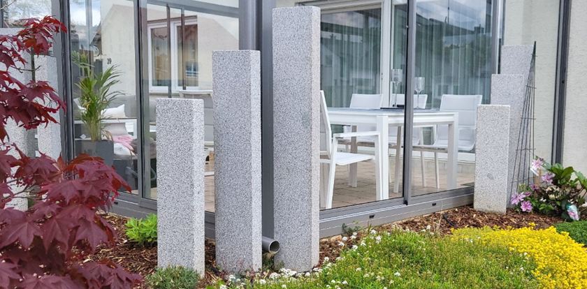 Banner_foto_del_cliente_Sulz_Granite_Palisades_Silver_Classico_without_stain_8x25