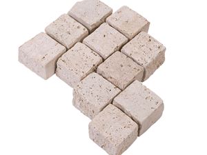 Sampietrini Travertino Medium Select a vista