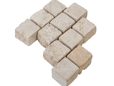 Sampietrini in travertino Medium a vista