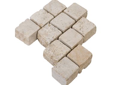 Sampietrini in travertino Medium a vista
