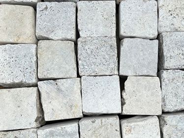 Dettaglio_Pietra da pavimentazione_Travertino_Silver_Palette