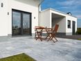 Un buon abbinamento: edificio moderno e marmo grigio Terrazza con lastre di pietra naturale in marmo Afyon Grey
