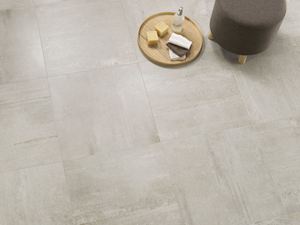 Pavimenti in pietra dal look moderno: Concrete Stone Piano di lavoro in cemento effetto pietra con sgabello, vassoio e sapone