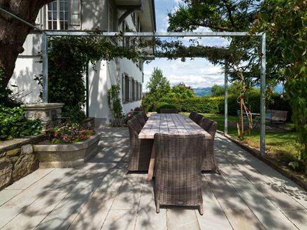 Terrazza svizzera con pietra arenaria Kandla Grey