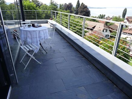 Balcone moderno con pannelli di ardesia Black Rustic