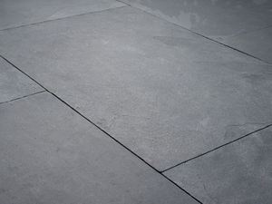 Vista dall'alto delle ardesie nere del Mustang