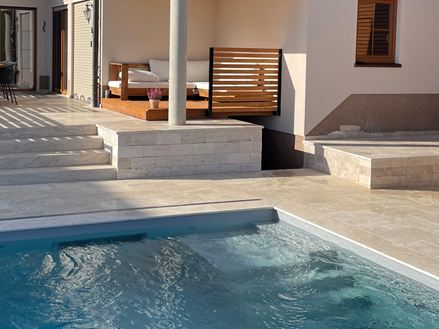 Trevertin_Medium_Select_pool (2)