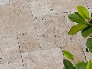 1_Lastra di travertino_Medium_battuta_leggermente più scura