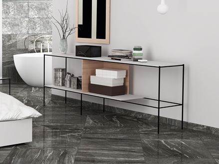 Bagno con piastrelle Dolomit Black effetto granito