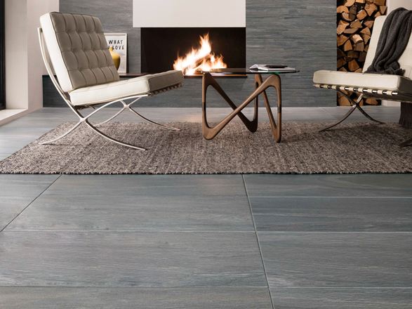 Soggiorno con piastrelle in gres porcellanato Mountain Grey