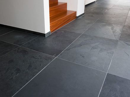 Foto del cliente:Piastrelle in ardesia Mustang, posate nella scala / corridoio