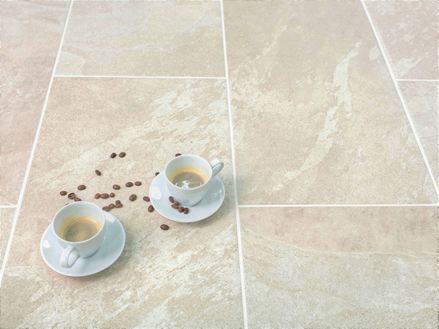 Piastrelle Alpine Beige con tazze e chicchi di caffè