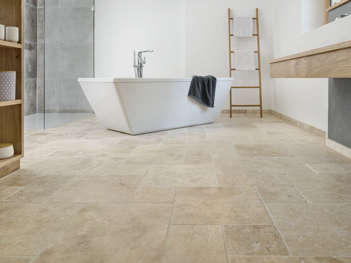 Eleganza mediterranea per la vostra casa Piastrelle di travertino Ivory Cream nel bagno