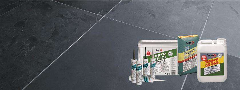 Prodotti accessori su piastrelle di ardesia posate