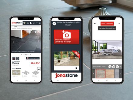 Ardesia con tre telefoni cellulari