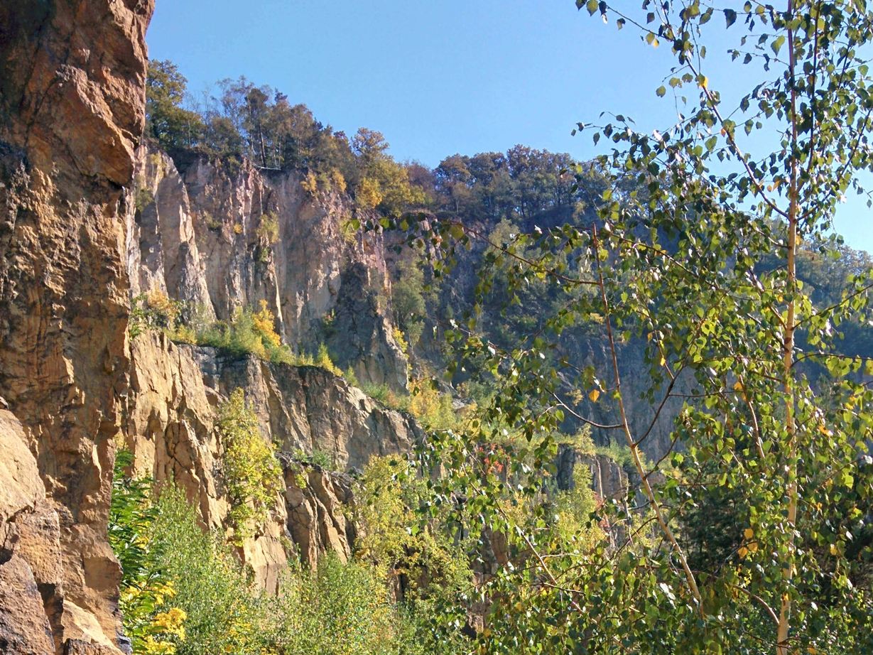 Cava di pietra naturale porfirica