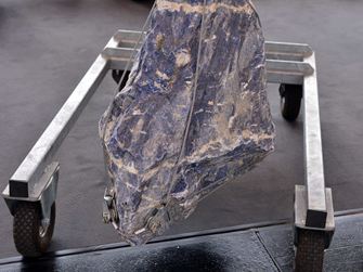 Pietra naturale su carrello