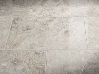 Piastrella in marmo Silver Shadow con superficie lucida