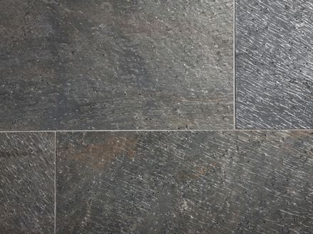 Piastrelle in quarzite Deoli Green, primo piano delle fughe