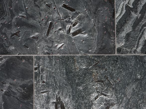Piastrelle in quarzite Silver Grey, primo piano delle fughe