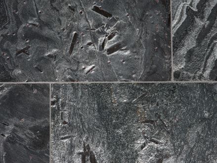 Piastrelle in quarzite Silver Grey, primo piano delle fughe