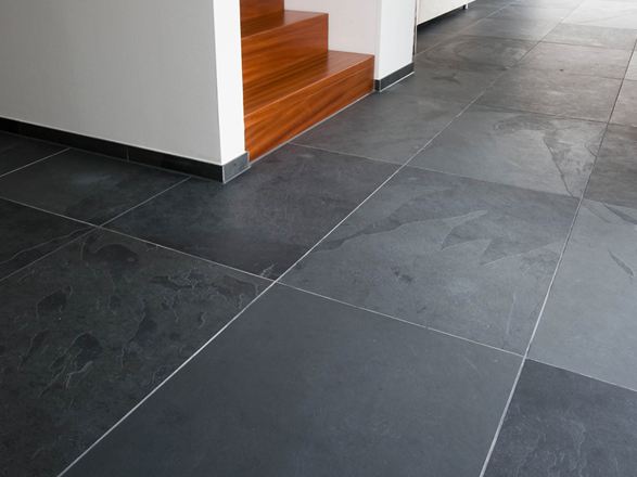 Foto del cliente:Piastrelle in ardesia Mustang, posate nella scala / corridoio