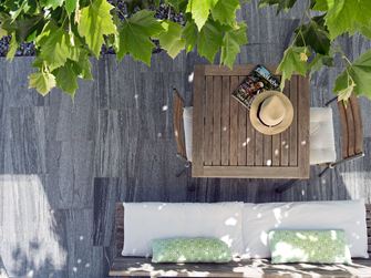 Terrazza Urban Grey Line in granito dall'alto