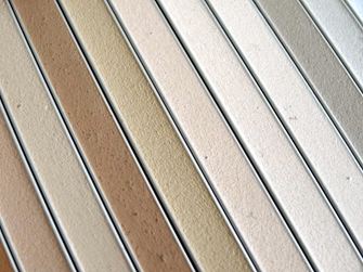 Diversi colori di giunti mostrati uno accanto all'altro