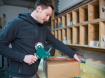 Nessuna mezza misura: La spedizione dei campioni non è solo veloce, ma anche attenta.