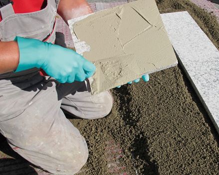 Malta a grana singola su strato di base in ghiaia sezione ridotta